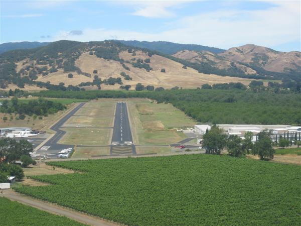 Approach at Lampson Airport